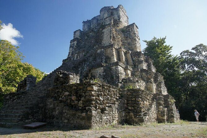 Ecotour: Bacalar Lagoon and Chacchoben archeological site. - Key Points