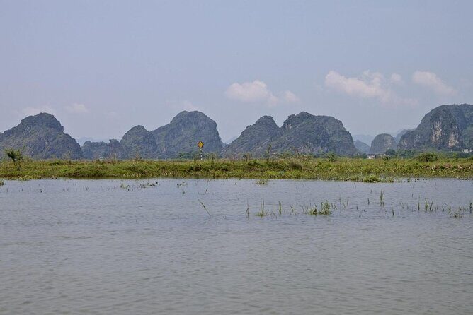 Ecotourism Ninh Binh: Boat trip, Biking, Cave hiking and Pagoda - Key Points