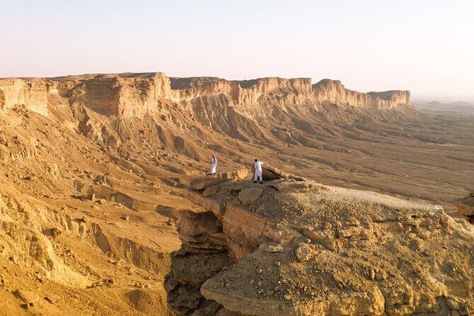 Edge of the World & Keshta in Riyadh - Key Points