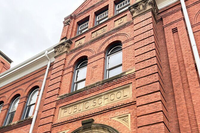 Edmonton City Highlights 3 Hour Walking Tour | Gratuity-Based - FAQ