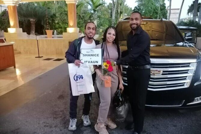 Effortless Airport Transfers in Punta Cana - The Guide and Tour Commentary
