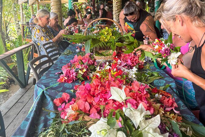 Ei Making Classes in Rarotonga - Who Will Love This Experience?