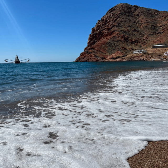 El Colorado: beach tour and hiking in Cerro Colorado - Authentic Experiences and Local Flavor