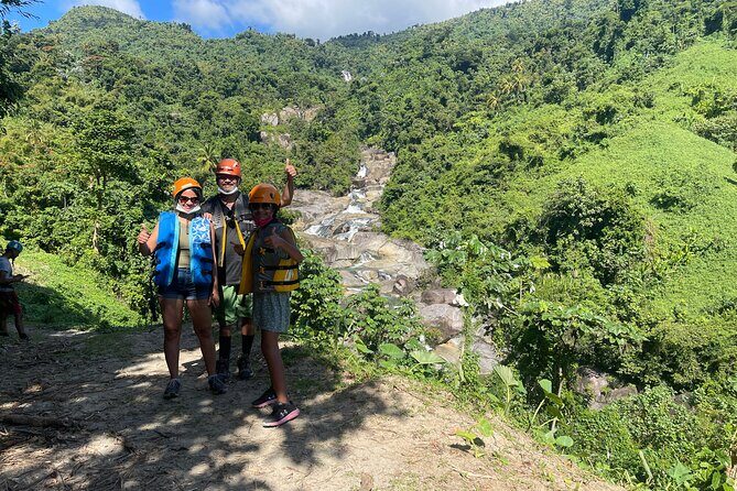 El Yunque Rainforest Hike and Luquillo Beach Tour - Key Points