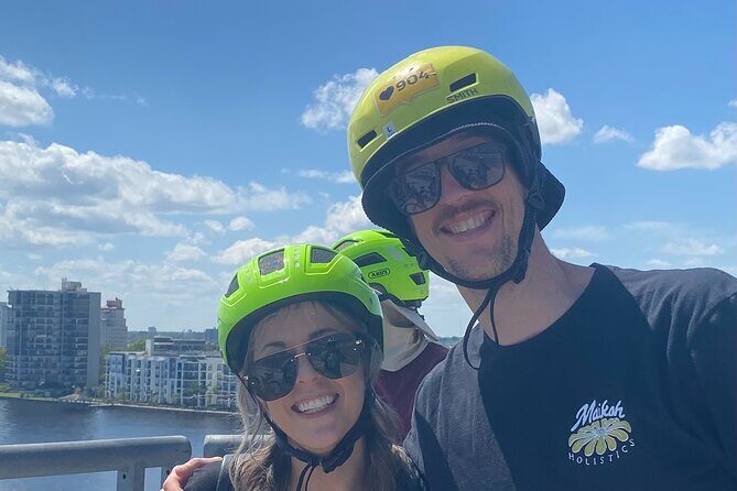 Electric Bike Tour with Free Application for Navigation - Key Points