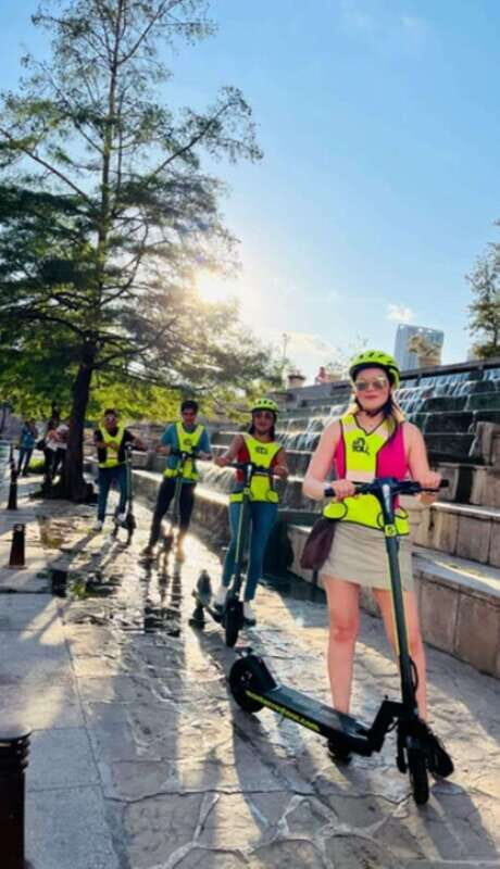 "Electric Scooter tour" in Monterrey down town with guide - Price and Value