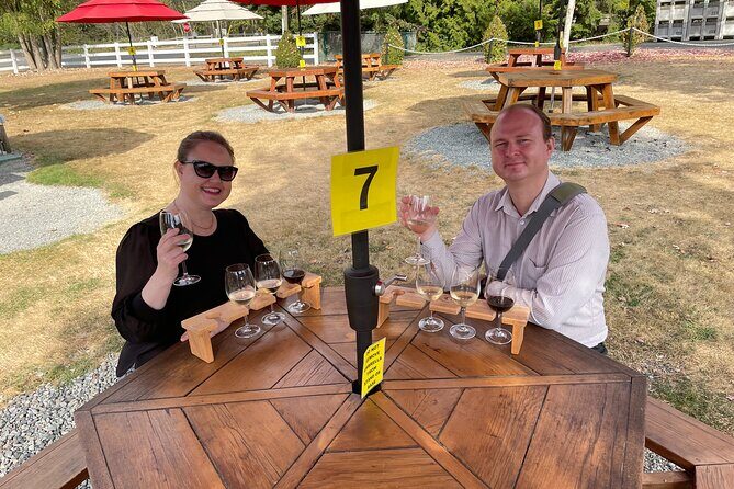Elegance Unforgettable Tesla Wine Tour & Lunch - Who Will Love This Tour?