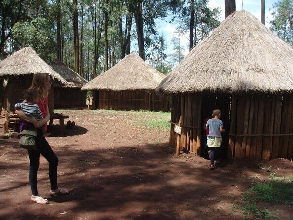Elephant Orphanage, Giraffe Center & Bomas of Kenya Day Tour - Key Points