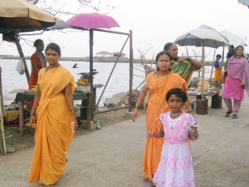 Elephanta Cave Tour with Bollywood Tour - Key Points