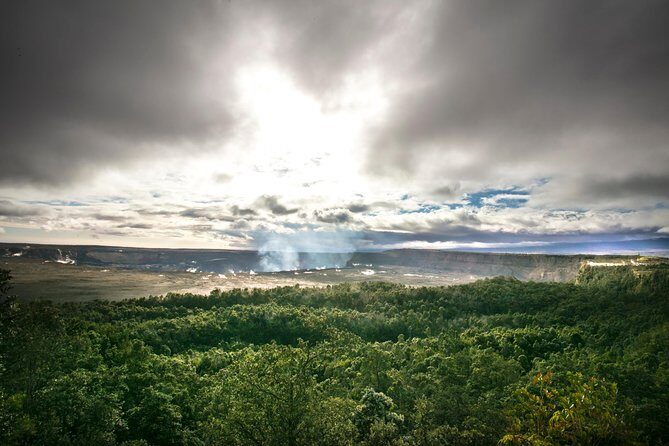 Elite Volcano Hike From Kona/Kohala Resorts - An In-Depth Look at the Tour Experience