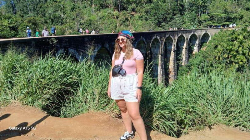 Ella: 9 Arches Bridge, Little Adam's Peak, & Tea Factory - FAQs