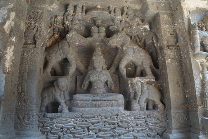Ellora caves guided tour with other attractions - The Pros and Cons