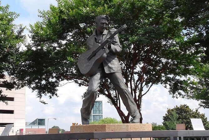 Elvis Presley Birthplace Park in Tupelo with Transport from Memphis - Who Will Love This Tour?