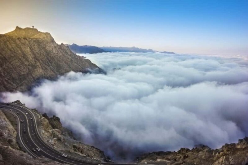 Set out on a Hiking adventure in Taif - Key Points