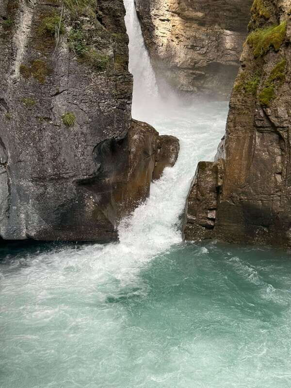 Emerald Lake, Moraine, Louise, Johnston Canyon & Banff Town - Frequently Asked Questions