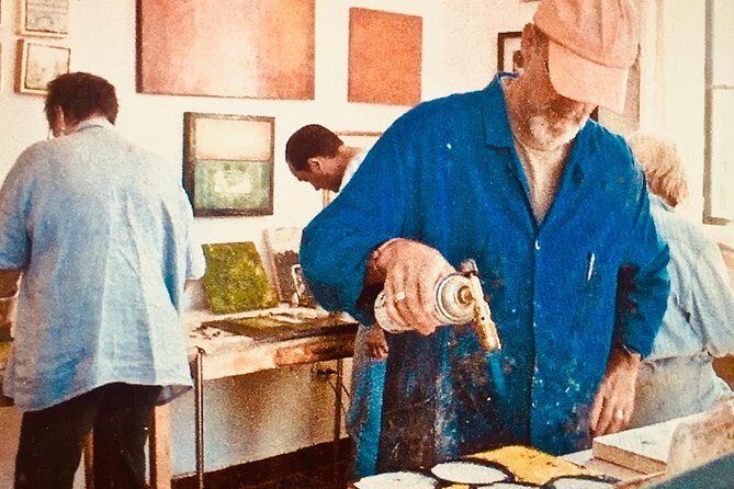 Encaustic painting workshops with Ezshwan Winding - What Makes This Workshop Stand Out?