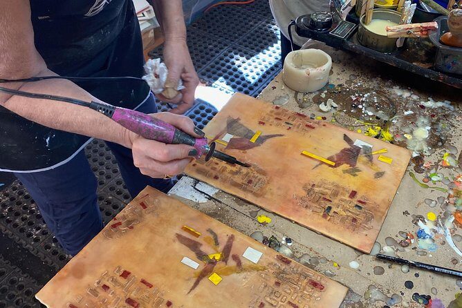 Encaustic painting workshops with Ezshwan Winding - What Do Previous Participants Say?