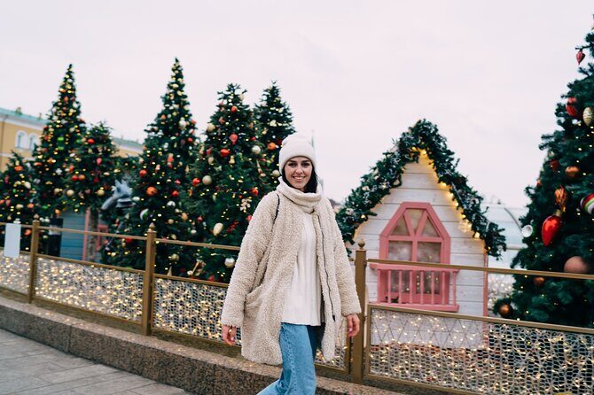Enchanted Yuletide Walking Tour of Ithaca's Festive Delights - Exploring the Itinerary in Detail