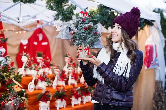 Enchanted Yuletide Walking Tour of Ithaca's Festive Delights - Practical Details and What to Expect