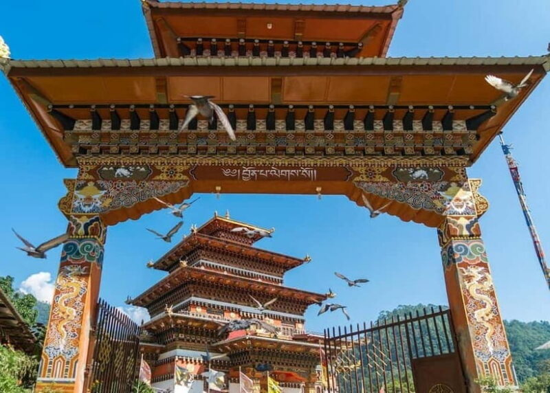 Enchanting Bhutan tour with Guide 1 week Tour from Thimphu - Who Should Consider This Tour?