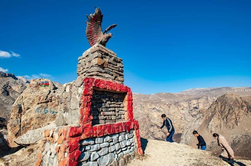 Enchanting Candy Mountains: Guba and Khinalig village - Key Points