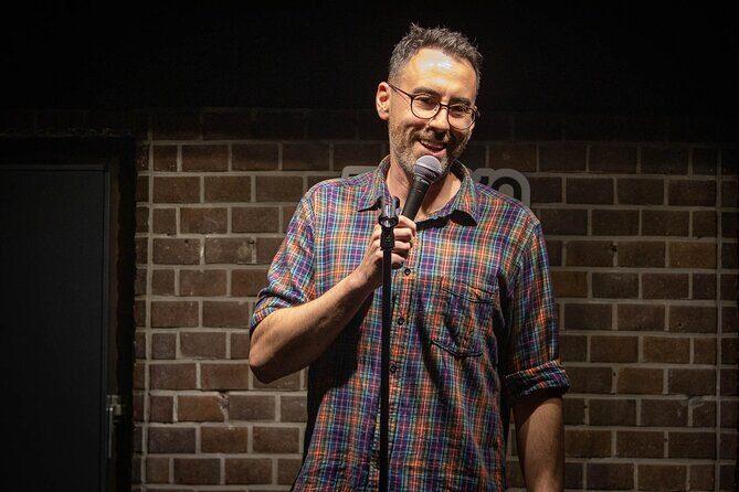 English Stand up Comedy Show - A Detailed Look at the Experience