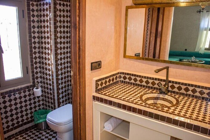 Erg Chebbi Desert Tour From Errachidia For Two Nights - FAQs