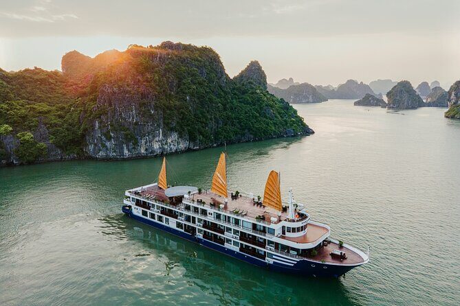 Erina Cruise Lan Ha Bay Halong Bay 3 days 2 nights depart from Hanoi Old Quarter - An In-Depth Look at the Itinerary and What You Can Expect