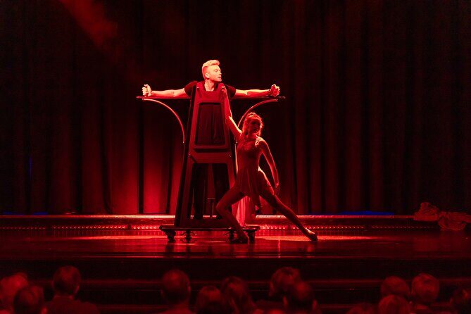 Escape Reality Branson Magic Dinner Show - The Venue and Setting