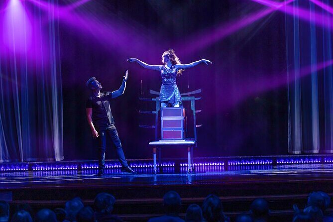 Escape Reality Branson Magic Dinner Show - Dinner Experience