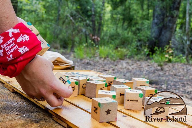 Escape River Island - Play SURVIVOR on a private island! - Authentic Feedback from Participants