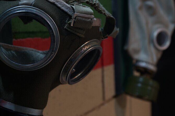 Escape Room in Guadalajara: Save the World in a Bunker - Who Will Love This Experience?