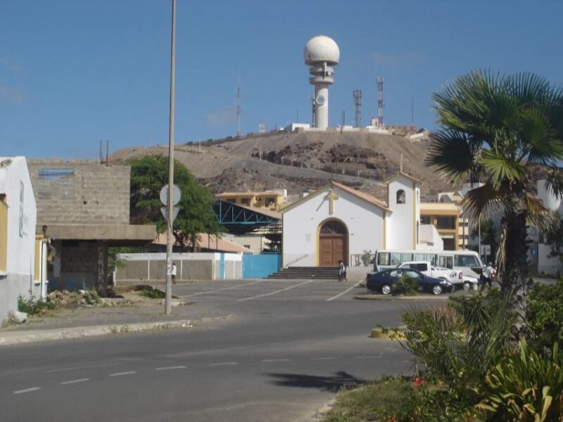 Espargos: Guided Sal Island City Tour - Who Should Book This Tour?
