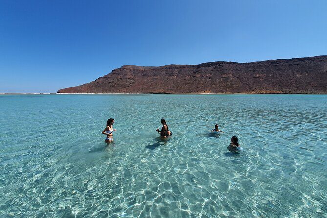 Espiritu Santo Island: Snorkel, Wildlife and Beach - Who Will Benefit Most?