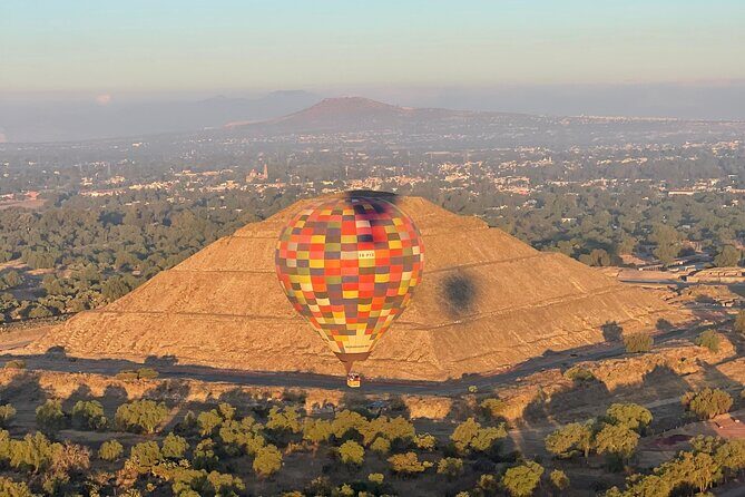 Eternal Experience Balloon flight over the Teotihuacan Pyramids - An Overview of the Experience