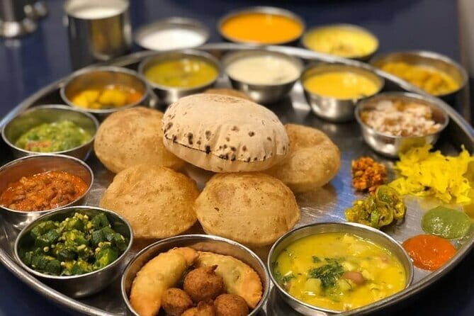 Evening City Tour in Mumbai with Dinner and Transportation - Who Should Consider This Tour?