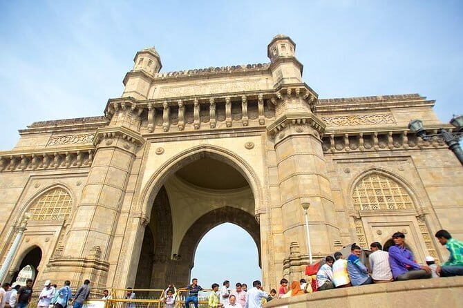 Evening City Tour in Mumbai with Dinner and Transportation - FAQs