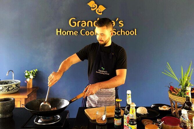 Evening Cooking Class in Traditional Pavilion with Beautiful Garden - Chiang Mai - A Taste of Chiang Mai’s Culinary Charm
