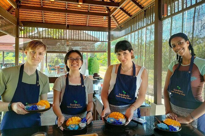 Evening Cooking Class in Traditional Pavilion with Beautiful Garden - Chiang Mai - Why This Tour Works Well