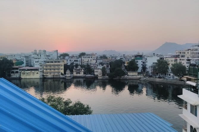 Evening Excursion: Bagore Ki Haveli Dance Show in Udaipur - Who Should Consider This Experience?