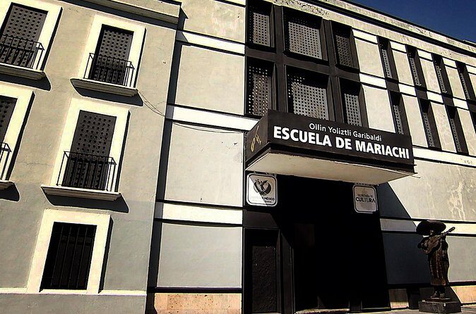 Evening Garibaldi Square Tour and Dinner in Mexico City - FAQ