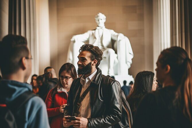 Evening Guided Tour of Washington DC's Most Inspiring Memorials - Key Points