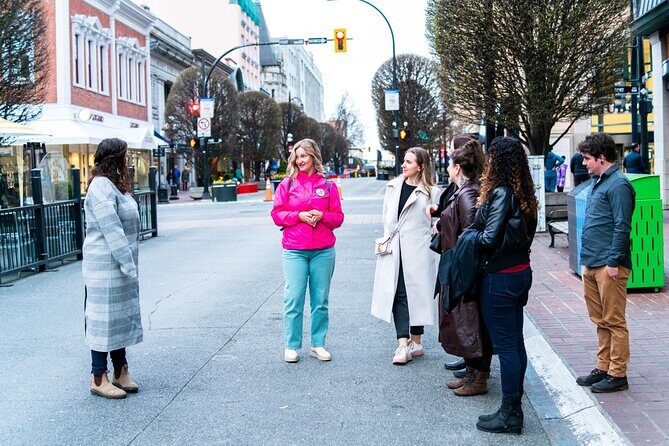 Evening Sip, Savor, Stroll Tour - Key Points