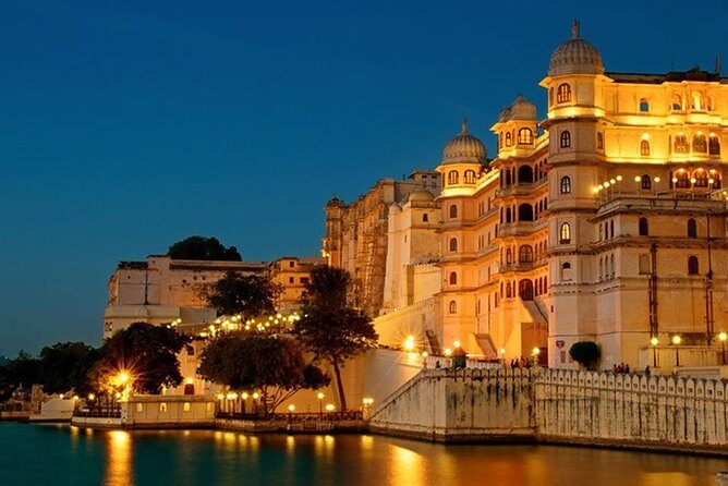 Exclusive 1-day Udaipur Tour with High End SUV Car. - Introduction