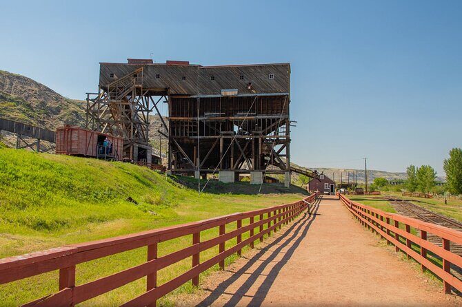 Exclusive Drumheller Private Tour from Calgary - Optional Stop: Atlas Coal Mine