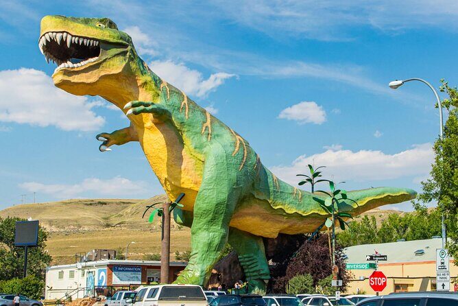 Exclusive Drumheller Private Tour from Calgary - Wrapping Up with a Sunset Drive