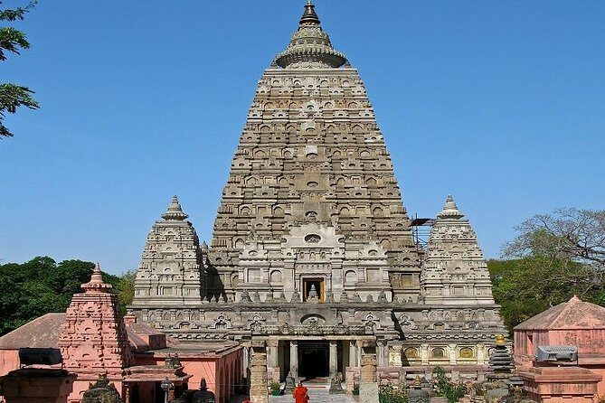 Exclusive Guided Tour of Bodh Gaya - Exploring Bodh Gaya with TravelBaits: A Detailed Review