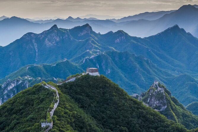 Exclusive Mutianyu Great Wall Tour: VIP Pass & Customized Options - A Detailed Look at the Experience