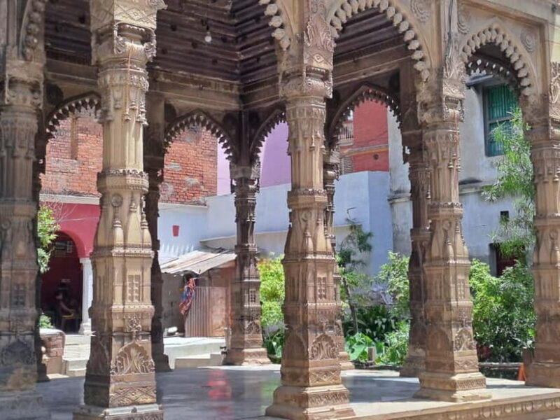 Exclusive Private Tour of Varanasi - Key Points
