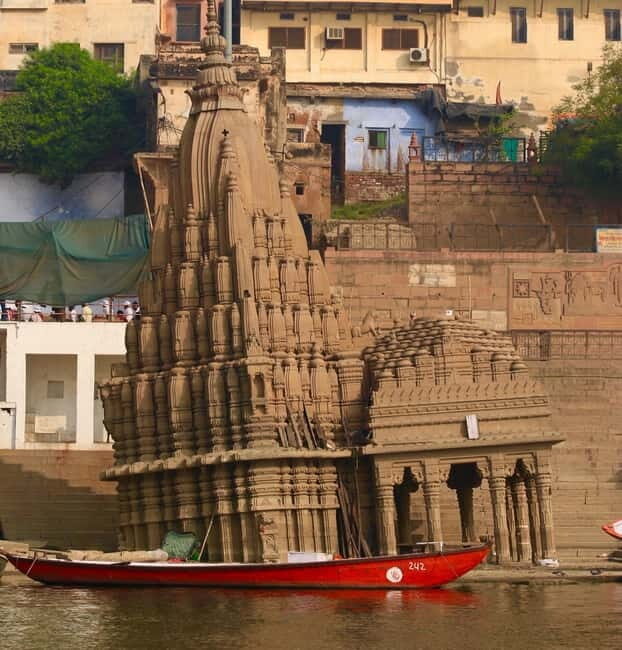 Exclusive Private Tour of Varanasi - Transportation & Group Size